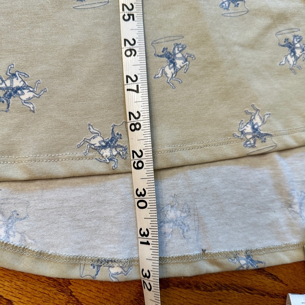 LulaRoe Christy V-Neck Short Sleeve Top in tan with cowboy & horses 3X NWT - Picture 3 of 9